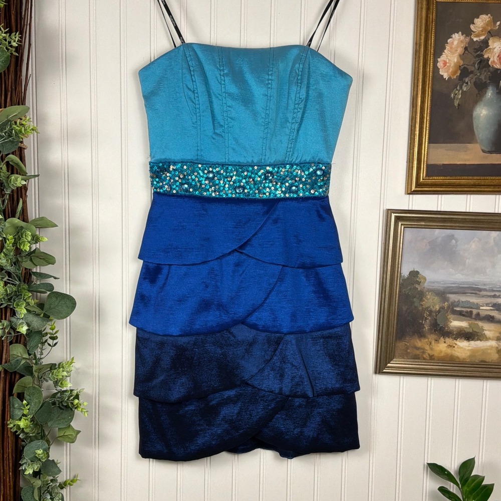 Inspire Me Cocktail Dress Womens 3 Blue Good Ombre Sequin Tiered Strapless